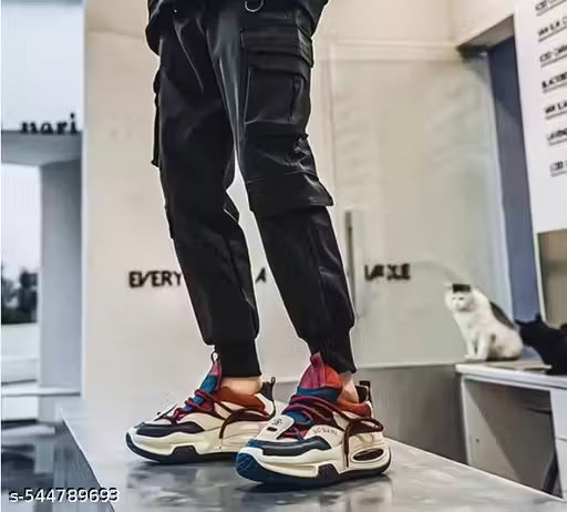 Modern Attractive Men Casual Shoes